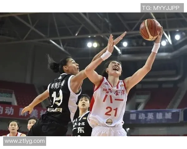 上海队与八一队激战正酣谁能在这场对决中笑到最后